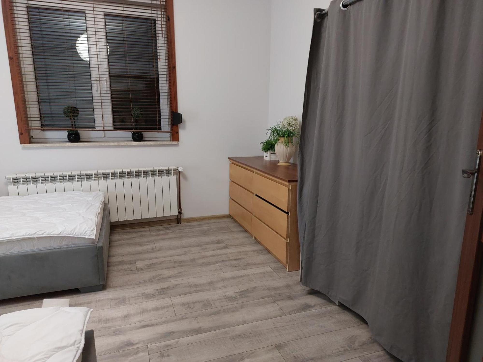Glogow Przy Chopina Apartment Bagian luar foto