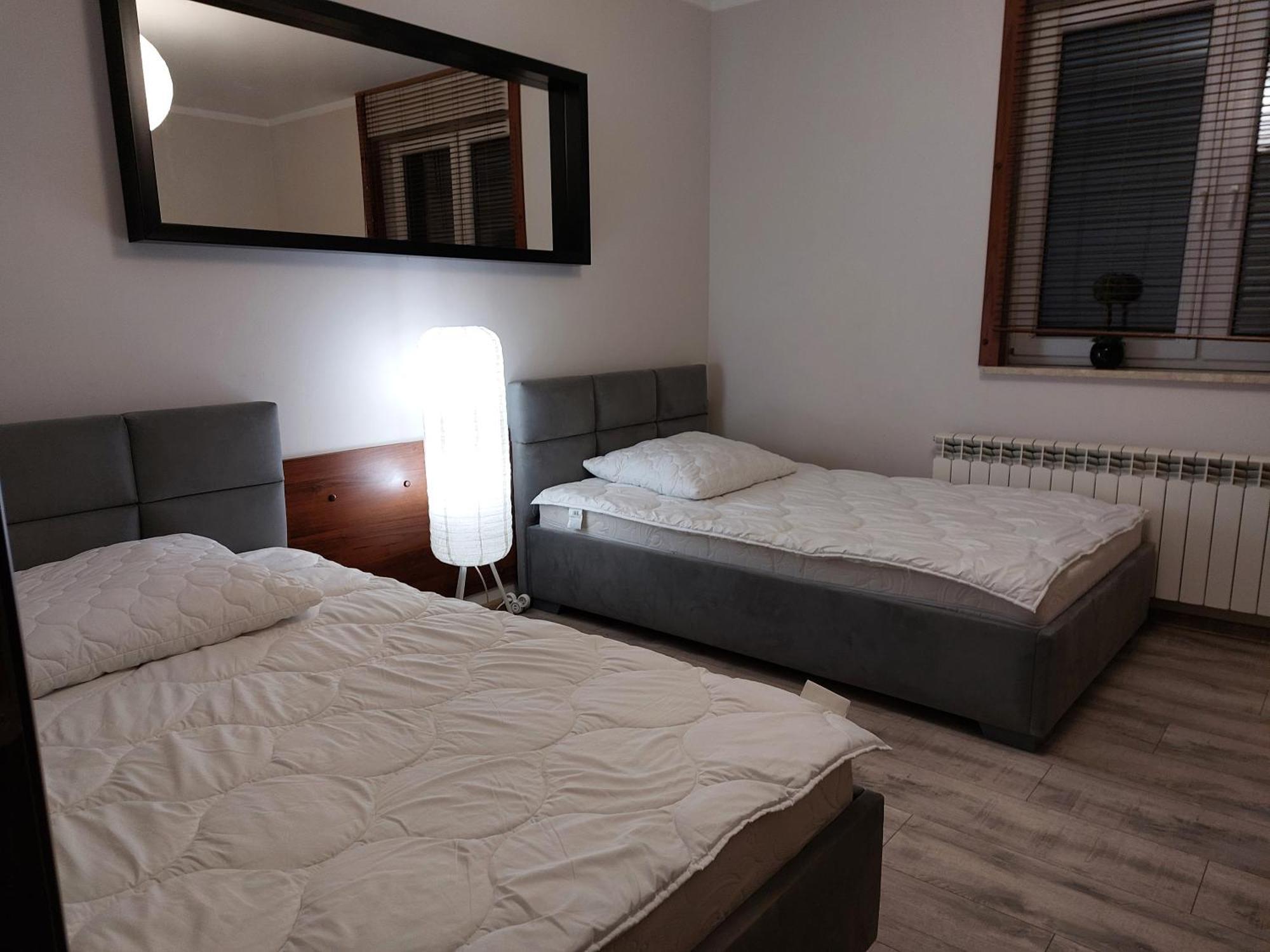 Glogow Przy Chopina Apartment Bagian luar foto