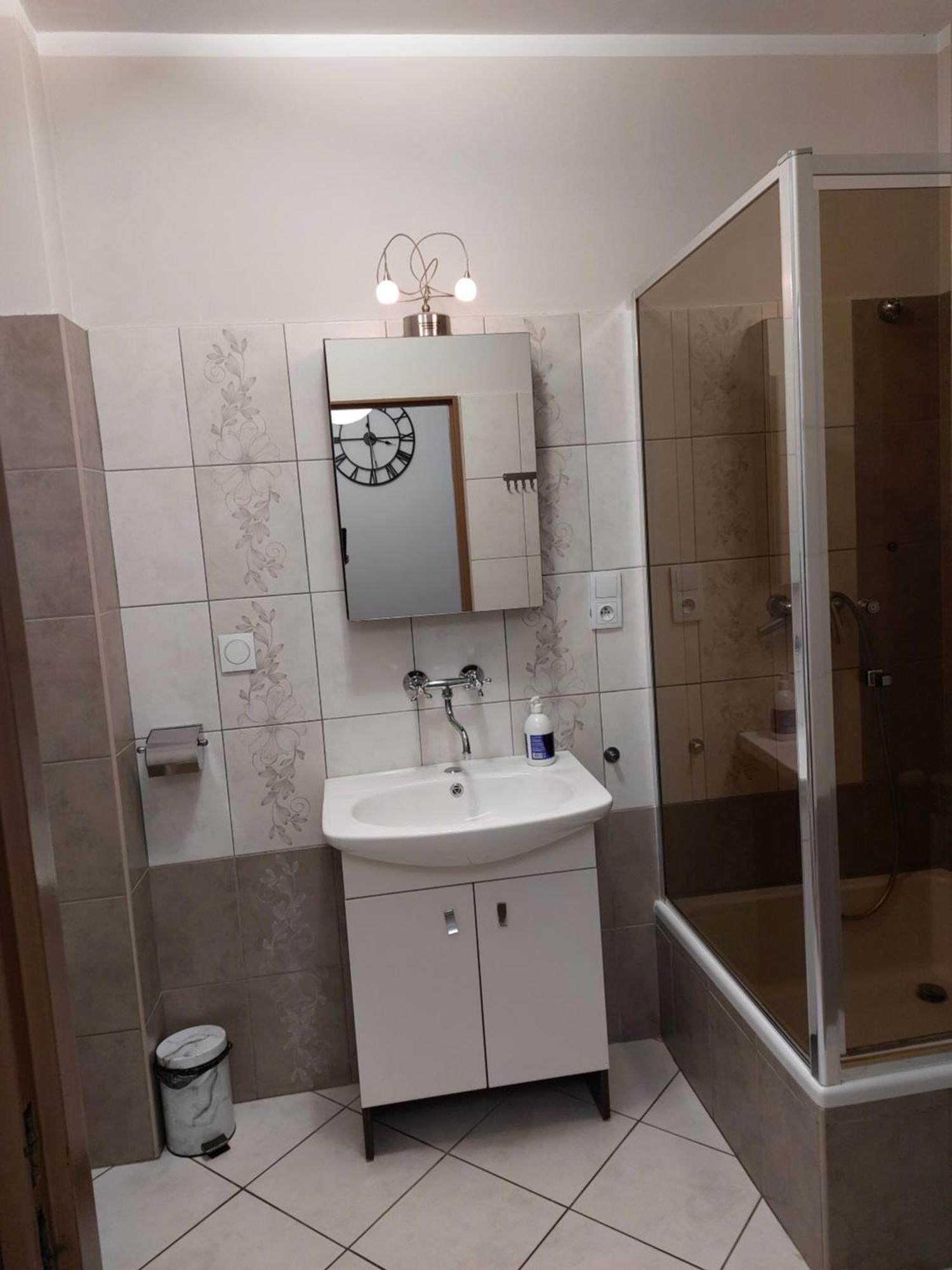 Glogow Przy Chopina Apartment Bagian luar foto